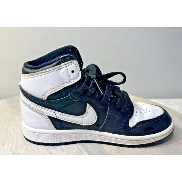 Size 12.5C Kids- Air Jordan 1 Retro OG High Black White FD1412-010 - Picture 6 of 8